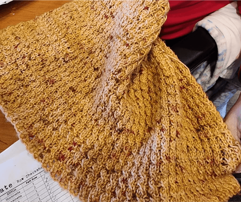 Image of an excited Knitting On Me gift card recipient. Their thank you note is below.