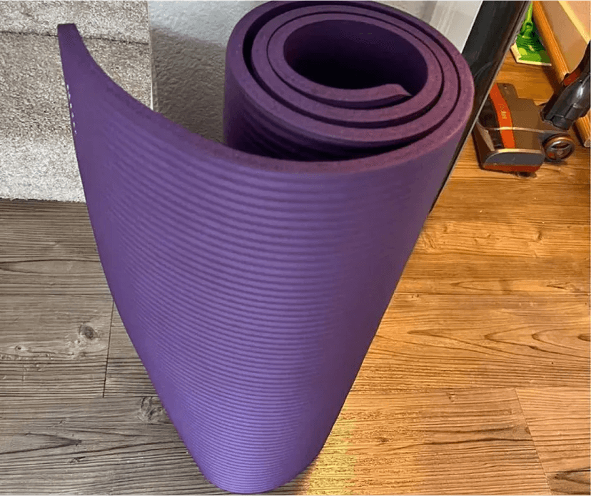 Image of an excited Yoga On Me gift card recipient. Their thank you note is below.