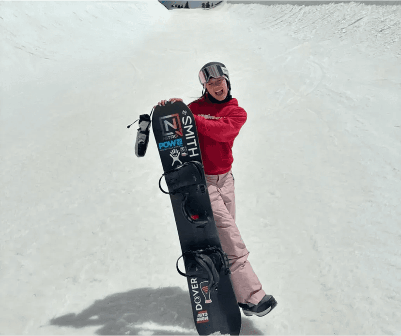 Image of an excited Winter sports On Me gift card recipient. Their thank you note is below.